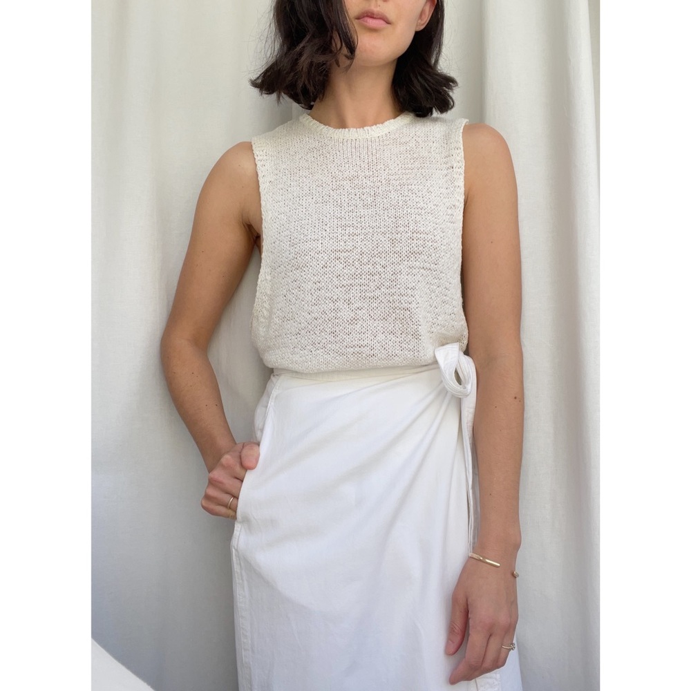 ❌SOLD ado not buy ❌ American Apparel sleeveless knit cream top.